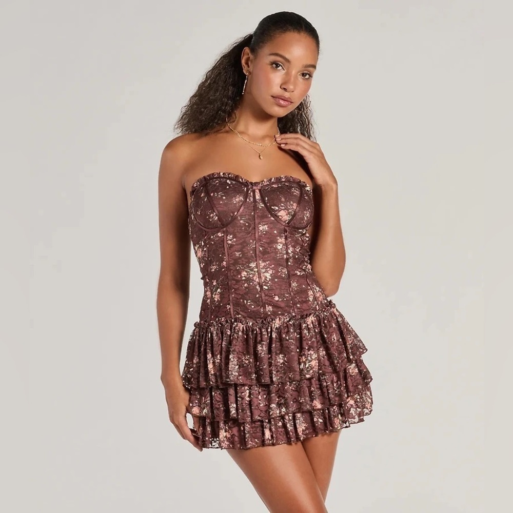 Windsor Flirty Fleur Strapless Floral Lace Mini Dress